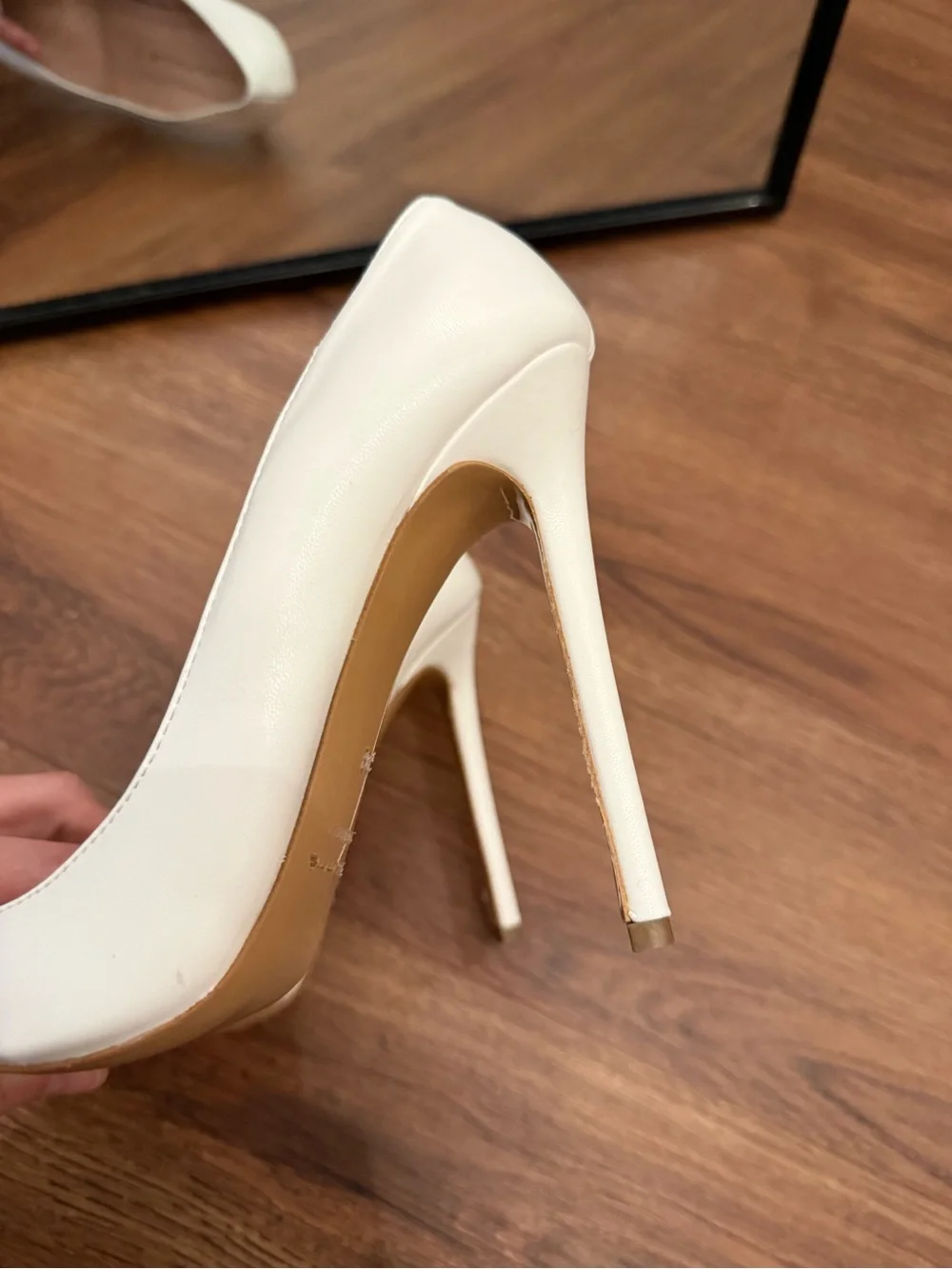 Vernetta White Pointed-Toe Leather Stiletto Heels